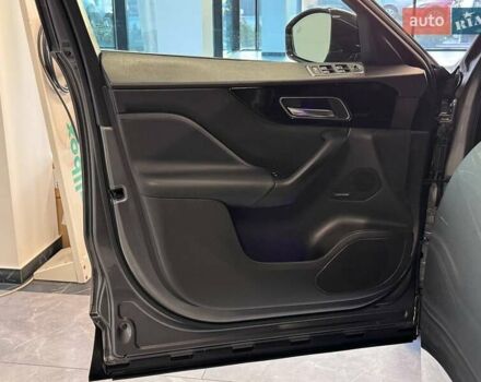 Серый Ягуар Ф-Пейс, объемом двигателя 2.99 л и пробегом 161 тыс. км за 25990 $, фото 18 на Automoto.ua