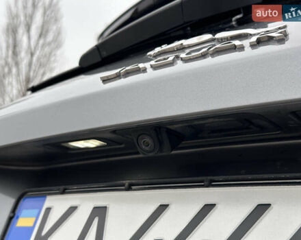 Серый Ягуар Ф-Пейс, объемом двигателя 3 л и пробегом 109 тыс. км за 20990 $, фото 19 на Automoto.ua