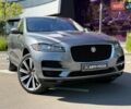 Сірий Ягуар Ф-Пейс, об'ємом двигуна 2 л та пробігом 60 тис. км за 28490 $, фото 3 на Automoto.ua