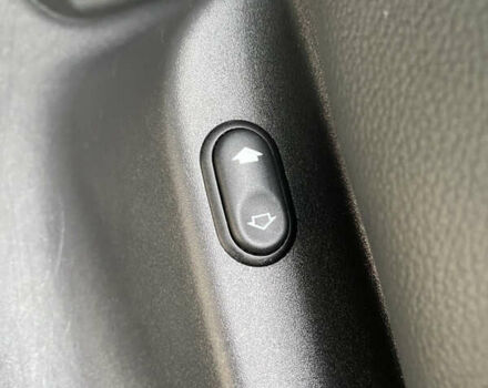 Сірий Ягуар Ф-Пейс, об'ємом двигуна 2 л та пробігом 171 тис. км за 17999 $, фото 34 на Automoto.ua