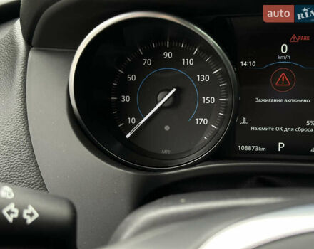 Сірий Ягуар Ф-Пейс, об'ємом двигуна 3 л та пробігом 108 тис. км за 19999 $, фото 34 на Automoto.ua