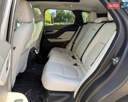 Ягуар Ф-Пейс 2017 у Києві на Automoto.ua Сірий Ягуар Ф-Пейс, об'ємом двигуна 2 л та пробігом 62 тис. км за 26990 $, фото 12 на Automoto.ua