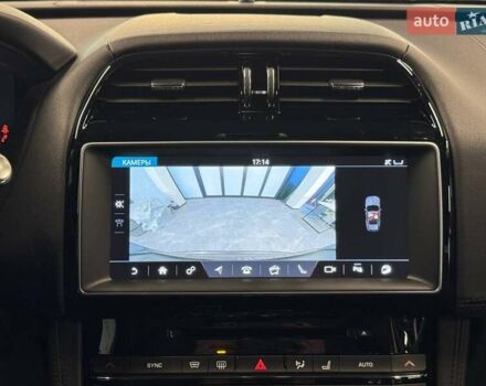 Серый Ягуар Ф-Пейс, объемом двигателя 3 л и пробегом 161 тыс. км за 27900 $, фото 48 на Automoto.ua