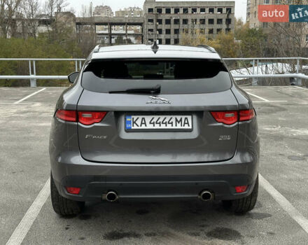 Сірий Ягуар Ф-Пейс, об'ємом двигуна 3 л та пробігом 108 тис. км за 19999 $, фото 9 на Automoto.ua