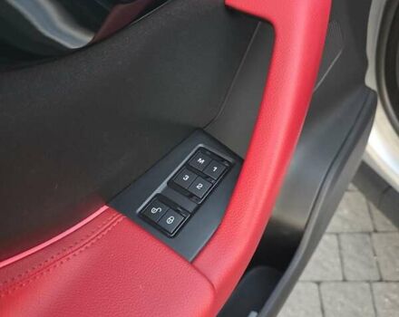 Серый Ягуар Ф-Пейс, объемом двигателя 2 л и пробегом 178 тыс. км за 22500 $, фото 14 на Automoto.ua