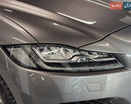 Серый Ягуар Ф-Пейс, объемом двигателя 3 л и пробегом 161 тыс. км за 27900 $, фото 8 на Automoto.ua