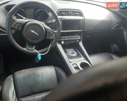 Серый Ягуар Ф-Пейс, объемом двигателя 0 л и пробегом 172 тыс. км за 2700 $, фото 3 на Automoto.ua