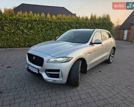 Серый Ягуар Ф-Пейс, объемом двигателя 2 л и пробегом 178 тыс. км за 22500 $, фото 5 на Automoto.ua