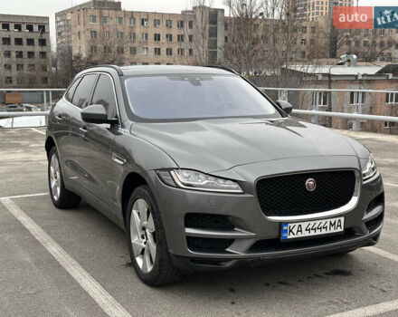 Серый Ягуар Ф-Пейс, объемом двигателя 3 л и пробегом 109 тыс. км за 20990 $, фото 12 на Automoto.ua