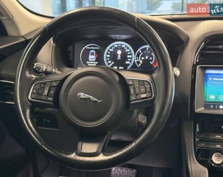 Серый Ягуар Ф-Пейс, объемом двигателя 3 л и пробегом 161 тыс. км за 27900 $, фото 39 на Automoto.ua