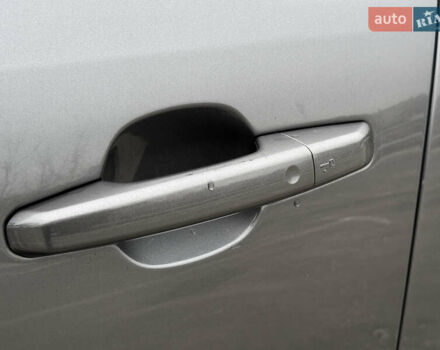 Серый Ягуар Ф-Пейс, объемом двигателя 3 л и пробегом 109 тыс. км за 20990 $, фото 17 на Automoto.ua