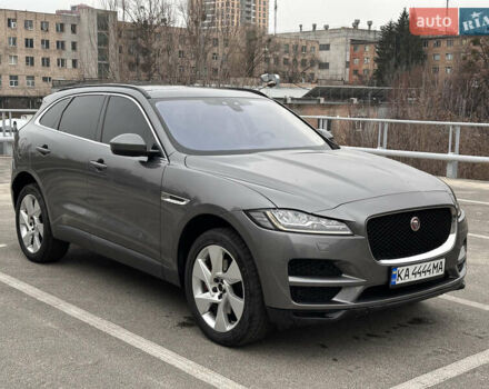 Серый Ягуар Ф-Пейс, объемом двигателя 3 л и пробегом 109 тыс. км за 20990 $, фото 11 на Automoto.ua