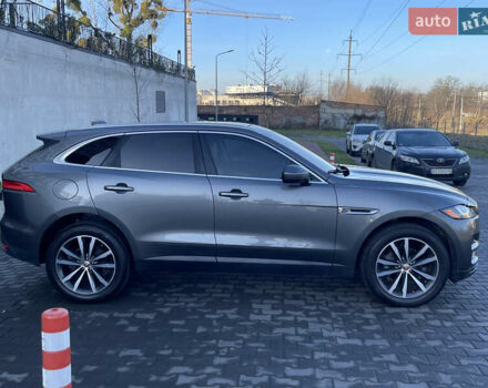 Сірий Ягуар Ф-Пейс, об'ємом двигуна 2 л та пробігом 108 тис. км за 24500 $, фото 5 на Automoto.ua