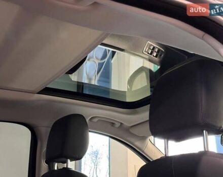 Серый Ягуар Ф-Пейс, объемом двигателя 2.99 л и пробегом 161 тыс. км за 25990 $, фото 37 на Automoto.ua