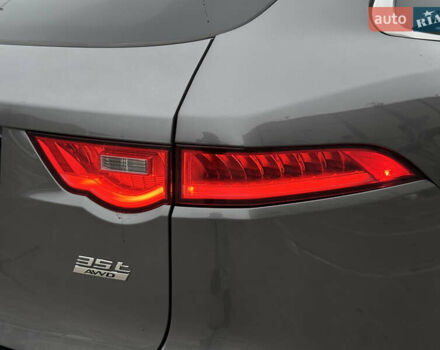 Серый Ягуар Ф-Пейс, объемом двигателя 3 л и пробегом 109 тыс. км за 20990 $, фото 20 на Automoto.ua