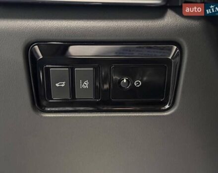 Серый Ягуар Ф-Пейс, объемом двигателя 3 л и пробегом 161 тыс. км за 27900 $, фото 27 на Automoto.ua