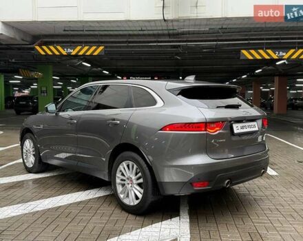 Сірий Ягуар Ф-Пейс, об'ємом двигуна 3 л та пробігом 147 тис. км за 22990 $, фото 4 на Automoto.ua