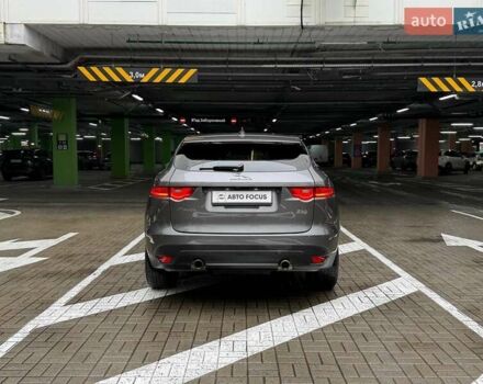 Сірий Ягуар Ф-Пейс, об'ємом двигуна 3 л та пробігом 147 тис. км за 22990 $, фото 5 на Automoto.ua