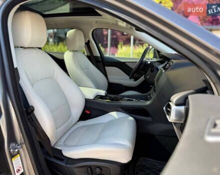 Ягуар Ф-Пейс 2017 у Києві на Automoto.ua Сірий Ягуар Ф-Пейс, об'ємом двигуна 2 л та пробігом 62 тис. км за 26990 $, фото 14 на Automoto.ua