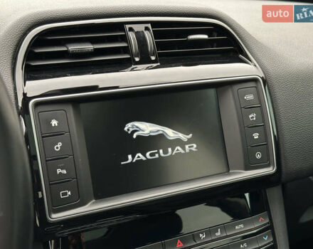 Сірий Ягуар Ф-Пейс, об'ємом двигуна 3 л та пробігом 108 тис. км за 19999 $, фото 28 на Automoto.ua