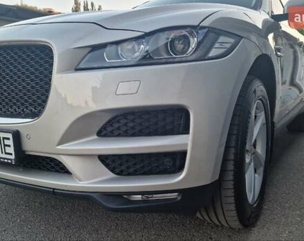 Серый Ягуар Ф-Пейс, объемом двигателя 2 л и пробегом 164 тыс. км за 25400 $, фото 13 на Automoto.ua