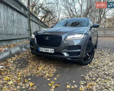 Серый Ягуар Ф-Пейс, объемом двигателя 2 л и пробегом 108 тыс. км за 31500 $, фото 1 на Automoto.ua