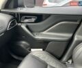 Серый Ягуар Ф-Пейс, объемом двигателя 2 л и пробегом 123 тыс. км за 21700 $, фото 13 на Automoto.ua