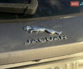 Серый Ягуар Ф-Пейс, объемом двигателя 3 л и пробегом 39 тыс. км за 33000 $, фото 34 на Automoto.ua