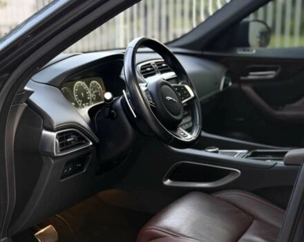 Ягуар Ф-Пейс 2018 у Києві на Automoto.ua Сірий Ягуар Ф-Пейс, об'ємом двигуна 3 л та пробігом 110 тис. км за 29500 $, фото 6 на Automoto.ua