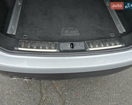 Серый Ягуар Ф-Пейс, объемом двигателя 2 л и пробегом 101 тыс. км за 25900 $, фото 42 на Automoto.ua