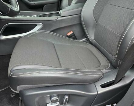 Серый Ягуар Ф-Пейс, объемом двигателя 2 л и пробегом 101 тыс. км за 25900 $, фото 23 на Automoto.ua