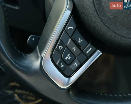 Серый Ягуар Ф-Пейс, объемом двигателя 2 л и пробегом 80 тыс. км за 28000 $, фото 31 на Automoto.ua