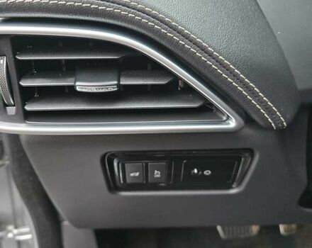 Серый Ягуар Ф-Пейс, объемом двигателя 2 л и пробегом 101 тыс. км за 25900 $, фото 28 на Automoto.ua