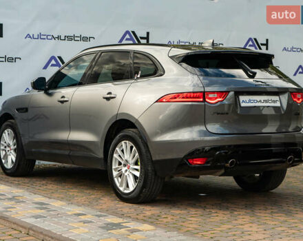 Сірий Ягуар Ф-Пейс, об'ємом двигуна 2 л та пробігом 58 тис. км за 27500 $, фото 12 на Automoto.ua