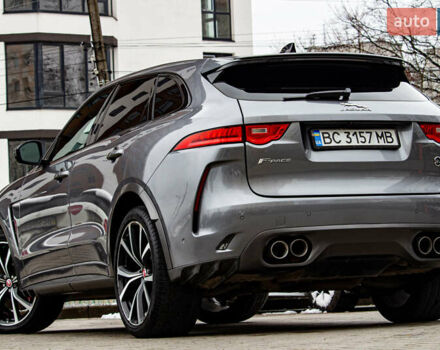 Сірий Ягуар Ф-Пейс, об'ємом двигуна 5 л та пробігом 28 тис. км за 55000 $, фото 29 на Automoto.ua