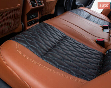 Сірий Ягуар Ф-Пейс, об'ємом двигуна 5 л та пробігом 28 тис. км за 55000 $, фото 86 на Automoto.ua