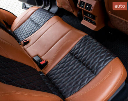 Сірий Ягуар Ф-Пейс, об'ємом двигуна 5 л та пробігом 28 тис. км за 55000 $, фото 93 на Automoto.ua