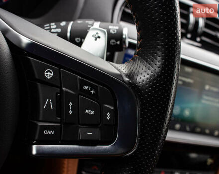 Сірий Ягуар Ф-Пейс, об'ємом двигуна 5 л та пробігом 28 тис. км за 55000 $, фото 60 на Automoto.ua