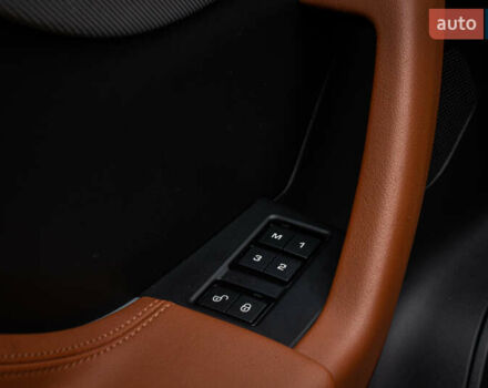 Сірий Ягуар Ф-Пейс, об'ємом двигуна 5 л та пробігом 28 тис. км за 55000 $, фото 46 на Automoto.ua