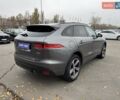 Серый Ягуар Ф-Пейс, объемом двигателя 2 л и пробегом 92 тыс. км за 28500 $, фото 4 на Automoto.ua