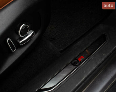 Сірий Ягуар Ф-Пейс, об'ємом двигуна 5 л та пробігом 28 тис. км за 55000 $, фото 81 на Automoto.ua