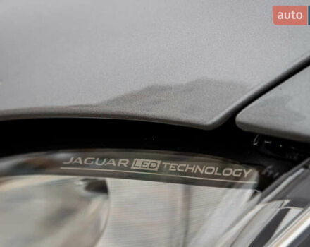 Сірий Ягуар Ф-Пейс, об'ємом двигуна 5 л та пробігом 28 тис. км за 55000 $, фото 10 на Automoto.ua