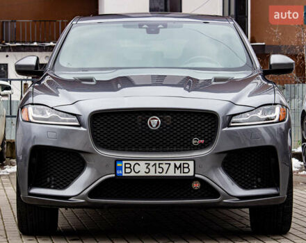 Сірий Ягуар Ф-Пейс, об'ємом двигуна 5 л та пробігом 28 тис. км за 55000 $, фото 4 на Automoto.ua