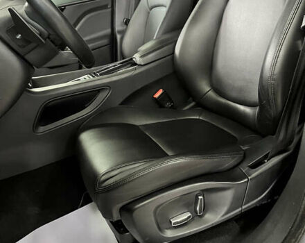 Сірий Ягуар Ф-Пейс, об'ємом двигуна 2 л та пробігом 73 тис. км за 25590 $, фото 24 на Automoto.ua