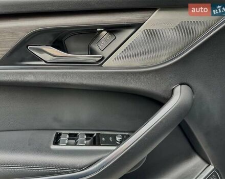 Серый Ягуар Ф-Пейс, объемом двигателя 2 л и пробегом 65 тыс. км за 35900 $, фото 30 на Automoto.ua