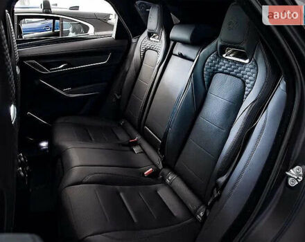 Серый Ягуар Ф-Пейс, объемом двигателя 5 л и пробегом 17 тыс. км за 87000 $, фото 6 на Automoto.ua