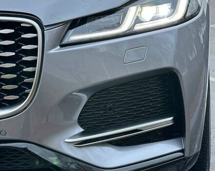 Серый Ягуар Ф-Пейс, объемом двигателя 2 л и пробегом 65 тыс. км за 35900 $, фото 15 на Automoto.ua