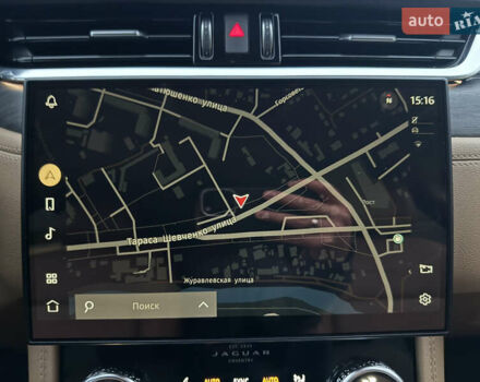Серый Ягуар Ф-Пейс, объемом двигателя 2 л и пробегом 108 тыс. км за 43900 $, фото 26 на Automoto.ua