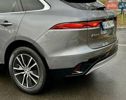 Серый Ягуар Ф-Пейс, объемом двигателя 2 л и пробегом 65 тыс. км за 35900 $, фото 14 на Automoto.ua