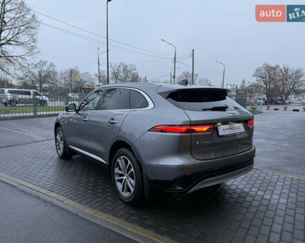 Серый Ягуар Ф-Пейс, объемом двигателя 2 л и пробегом 108 тыс. км за 43900 $, фото 6 на Automoto.ua
